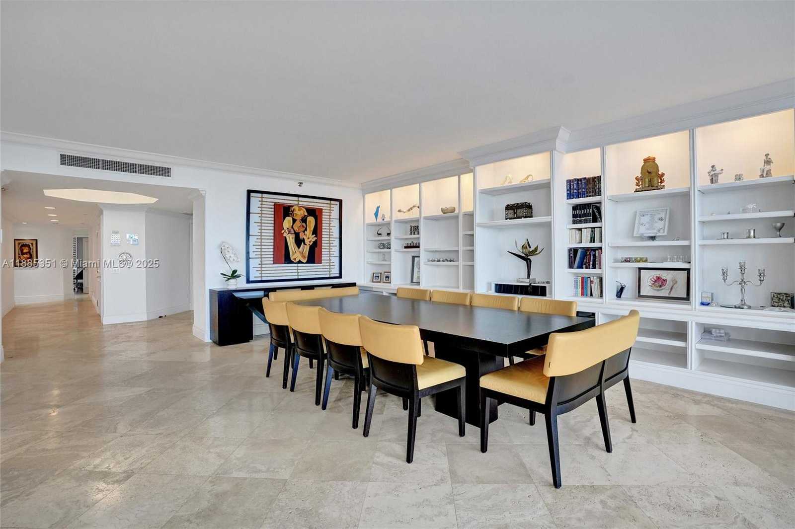Small Image of 21150 POINT PL #1804, Aventura Number 5