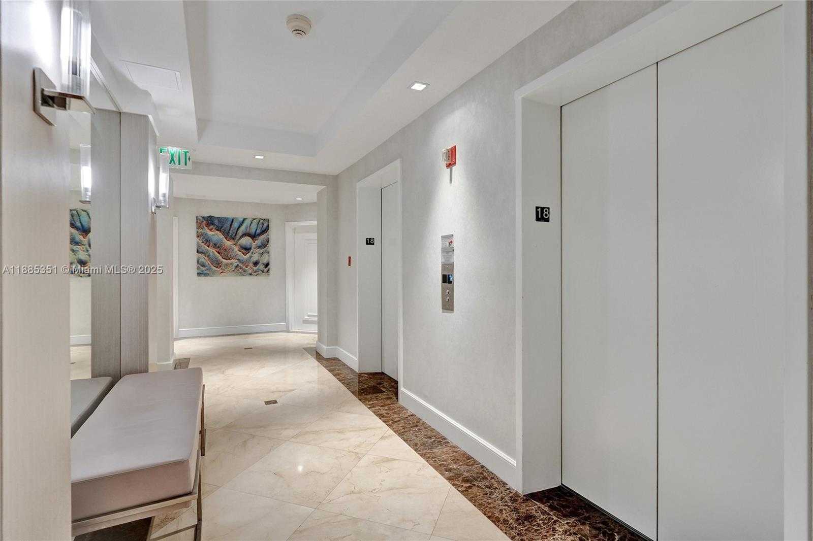 Small Image of 21150 POINT PL #1804, Aventura Number 66
