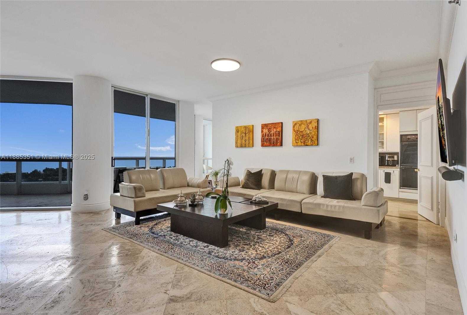 Small Image of 21150 POINT PL #1804, Aventura Number 8