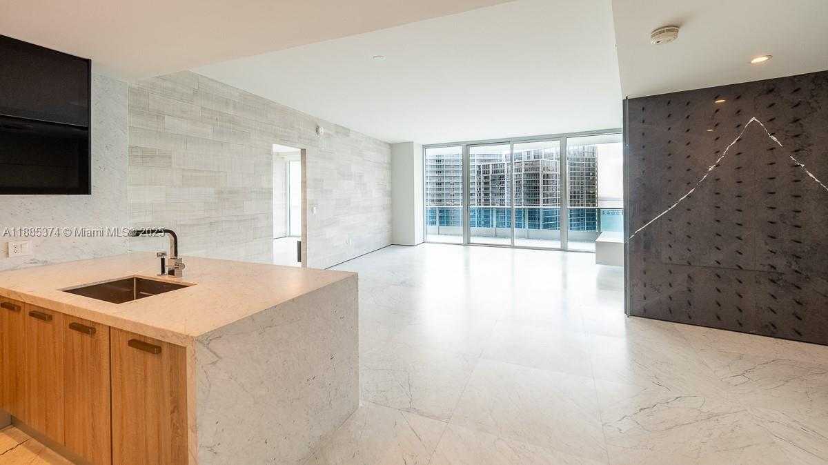 Small Image of 200 BISCAYNE BOULEVARD WAY #5104, Miami Number 11