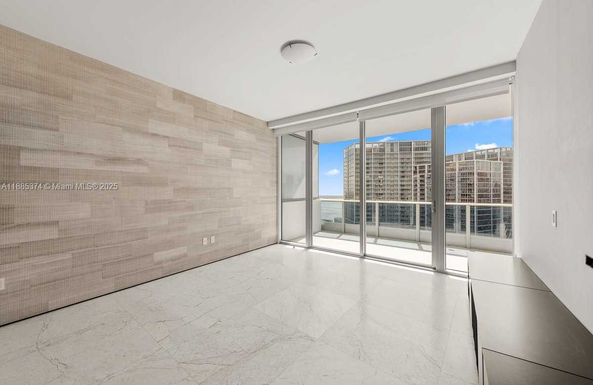 Small Image of 200 BISCAYNE BOULEVARD WAY #5104, Miami Number 23