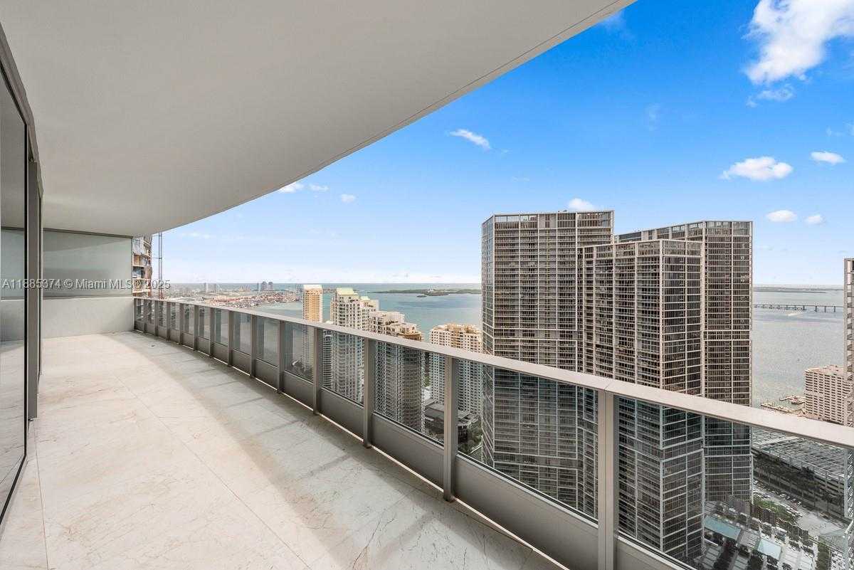 Small Image of 200 BISCAYNE BOULEVARD WAY #5104, Miami Number 38