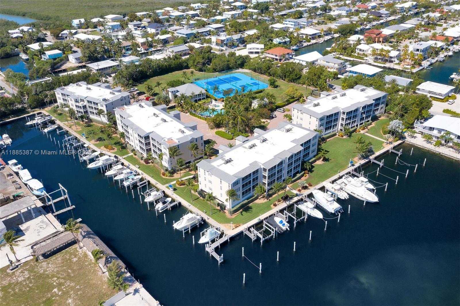 Small Image of 101 GULFVIEW DR #114, Islamorada Number 2