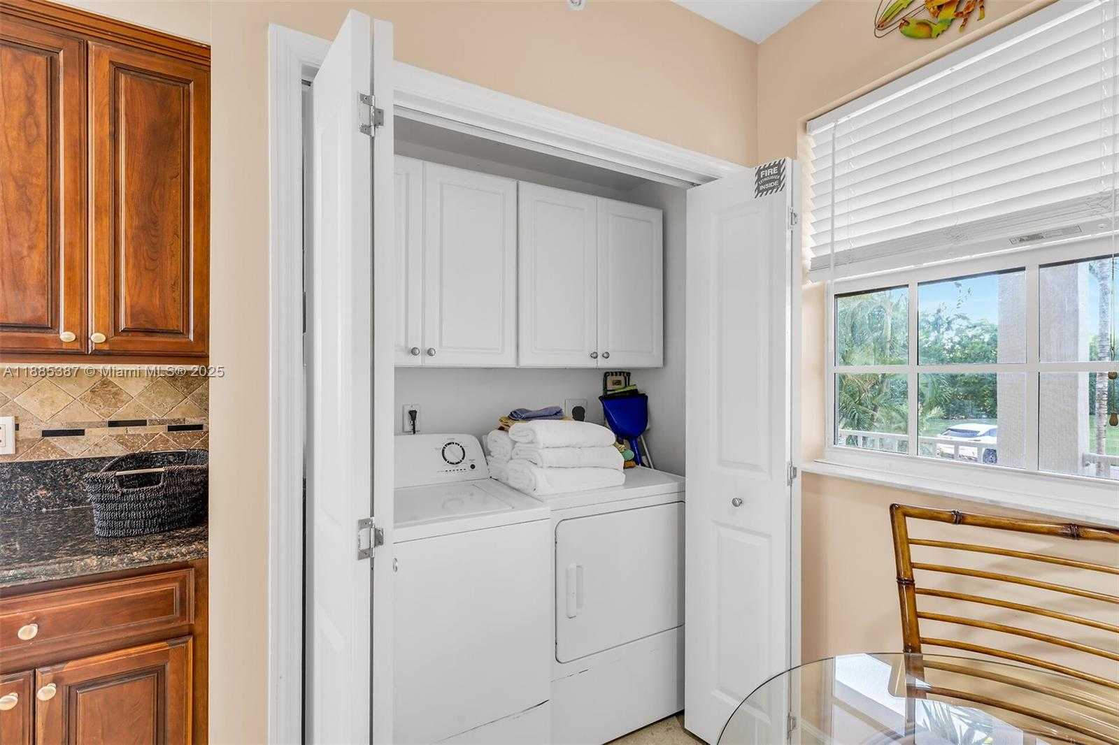 Small Image of 101 GULFVIEW DR #114, Islamorada Number 21