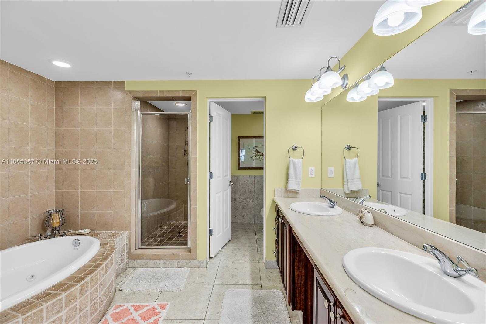 Small Image of 101 GULFVIEW DR #114, Islamorada Number 30
