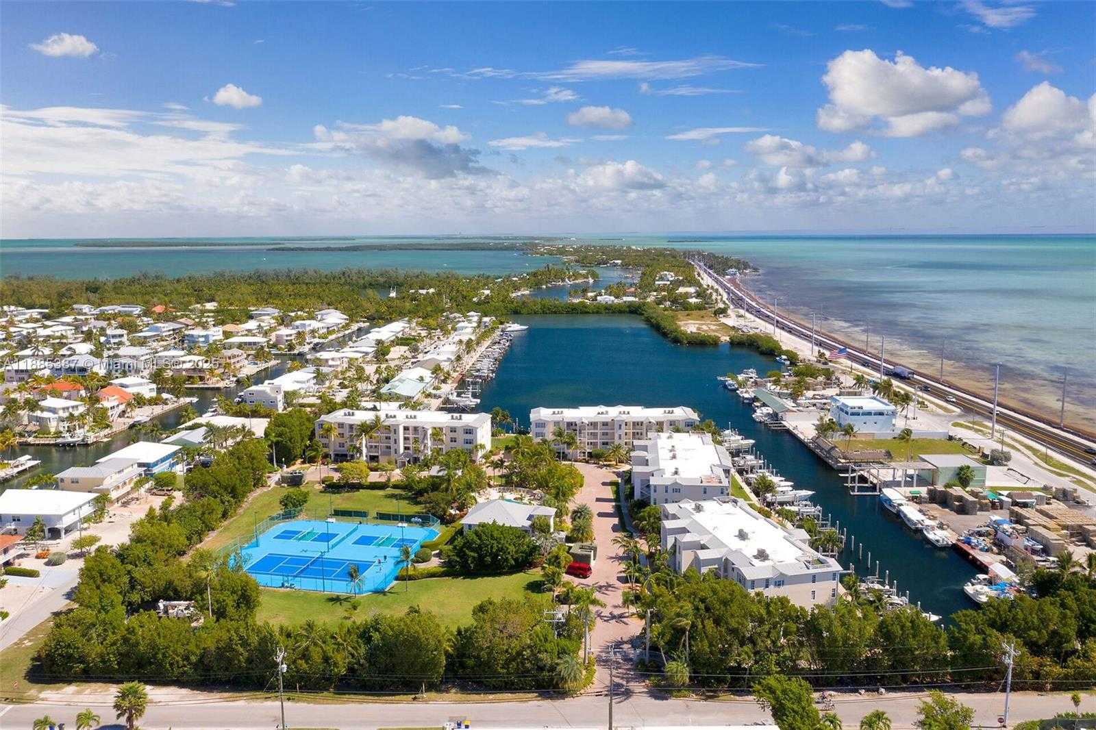 Small Image of 101 GULFVIEW DR #114, Islamorada Number 5