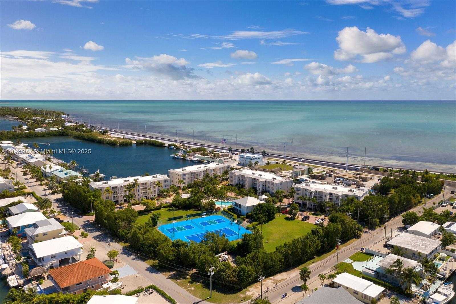 Small Image of 101 GULFVIEW DR #114, Islamorada Number 6