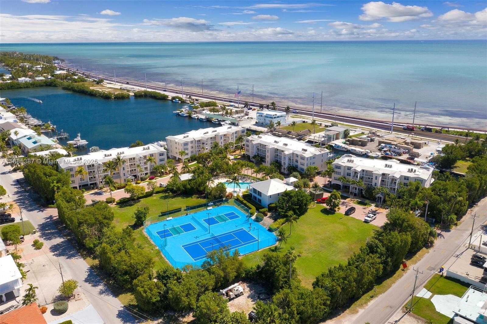 Small Image of 101 GULFVIEW DR #114, Islamorada Number 7