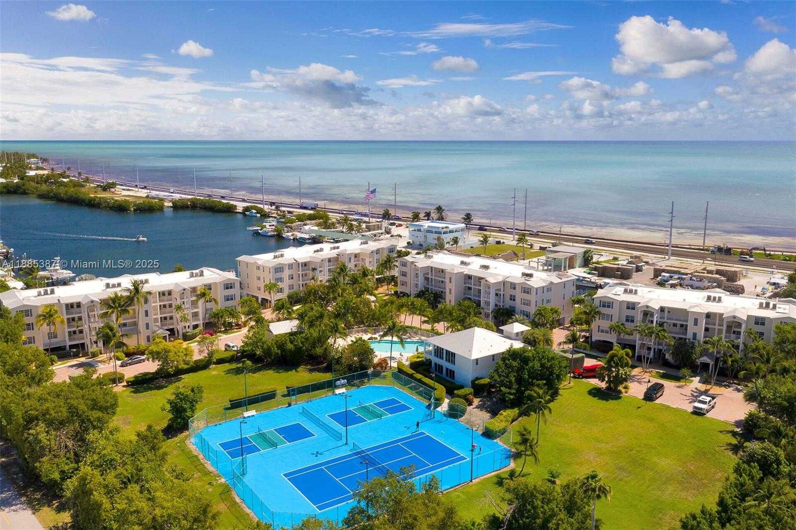 Small Image of 101 GULFVIEW DR #114, Islamorada Number 8
