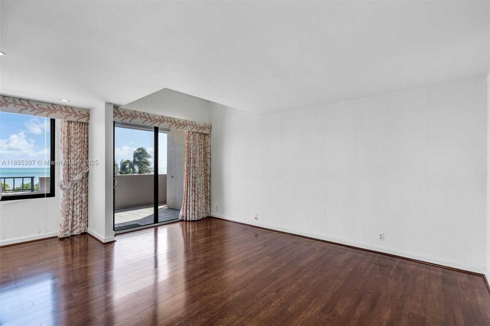 Small Image of 201 CRANDON BLVD #444, Key Biscayne Number 19