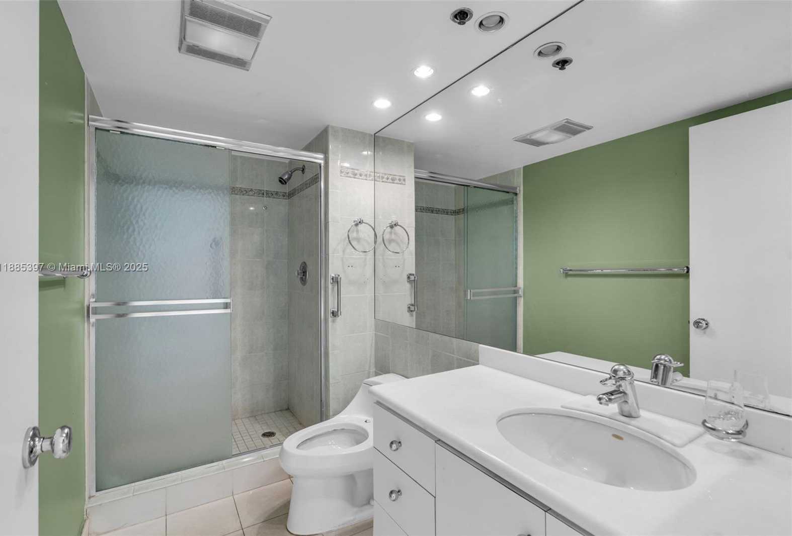 Small Image of 201 CRANDON BLVD #444, Key Biscayne Number 28
