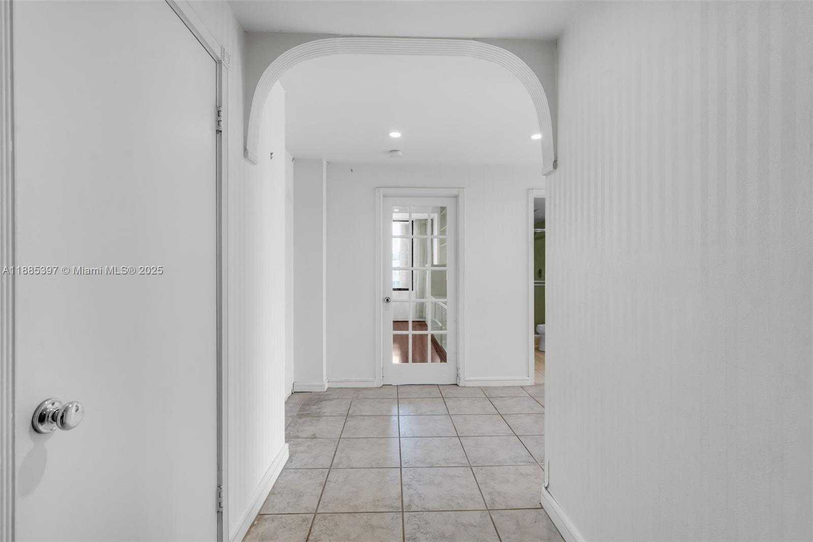 Small Image of 201 CRANDON BLVD #444, Key Biscayne Number 7