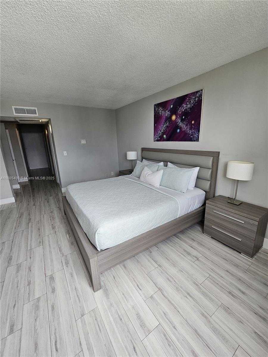 Small Image of 19370 COLLINS AVE #1502, Sunny Isles Beach Number 13