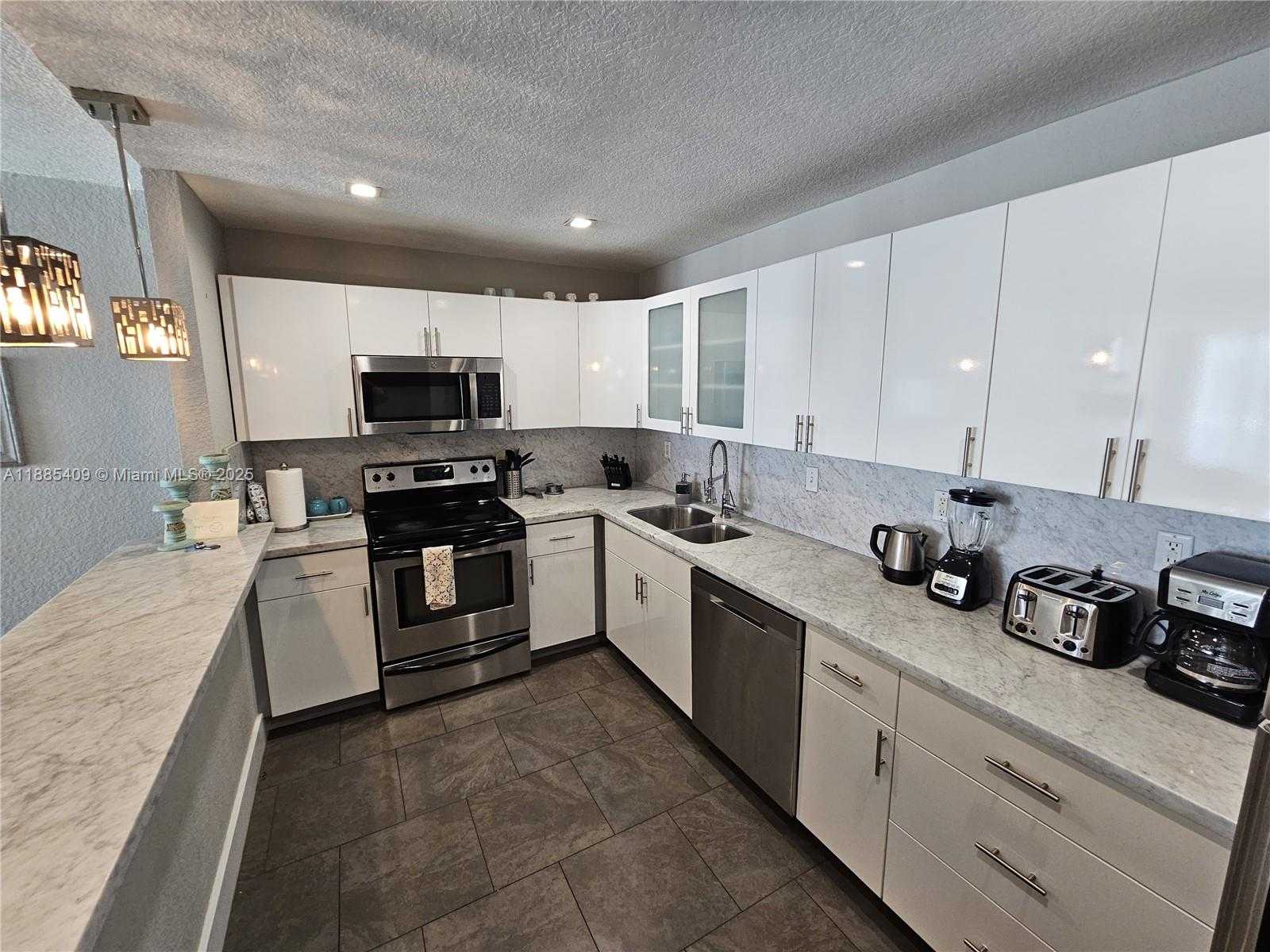 Small Image of 19370 COLLINS AVE #1502, Sunny Isles Beach Number 15