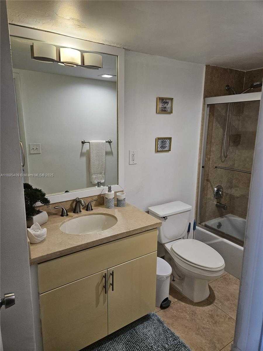 Small Image of 19370 COLLINS AVE #1502, Sunny Isles Beach Number 24
