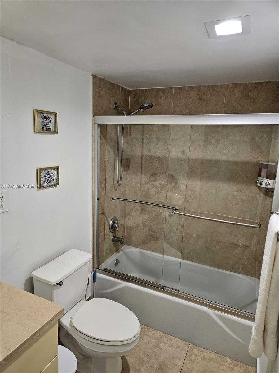 Small Image of 19370 COLLINS AVE #1502, Sunny Isles Beach Number 26