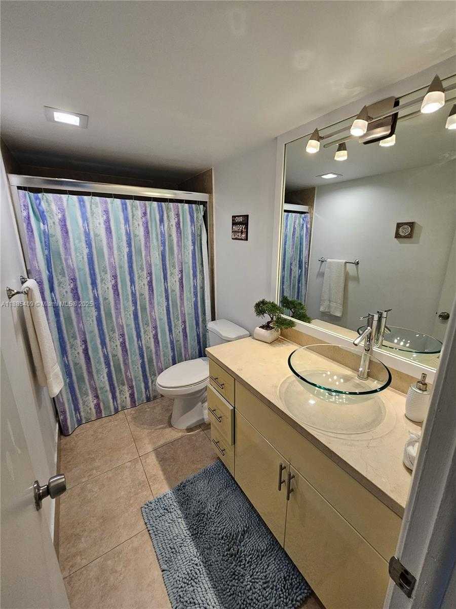 Small Image of 19370 COLLINS AVE #1502, Sunny Isles Beach Number 27