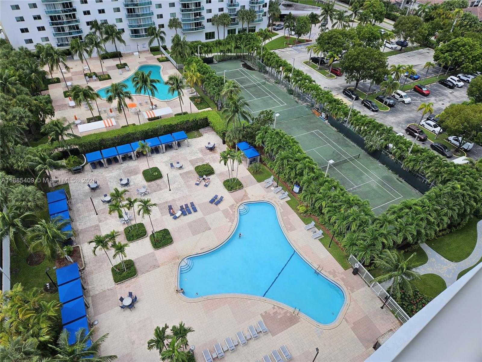 Small Image of 19370 COLLINS AVE #1502, Sunny Isles Beach Number 3