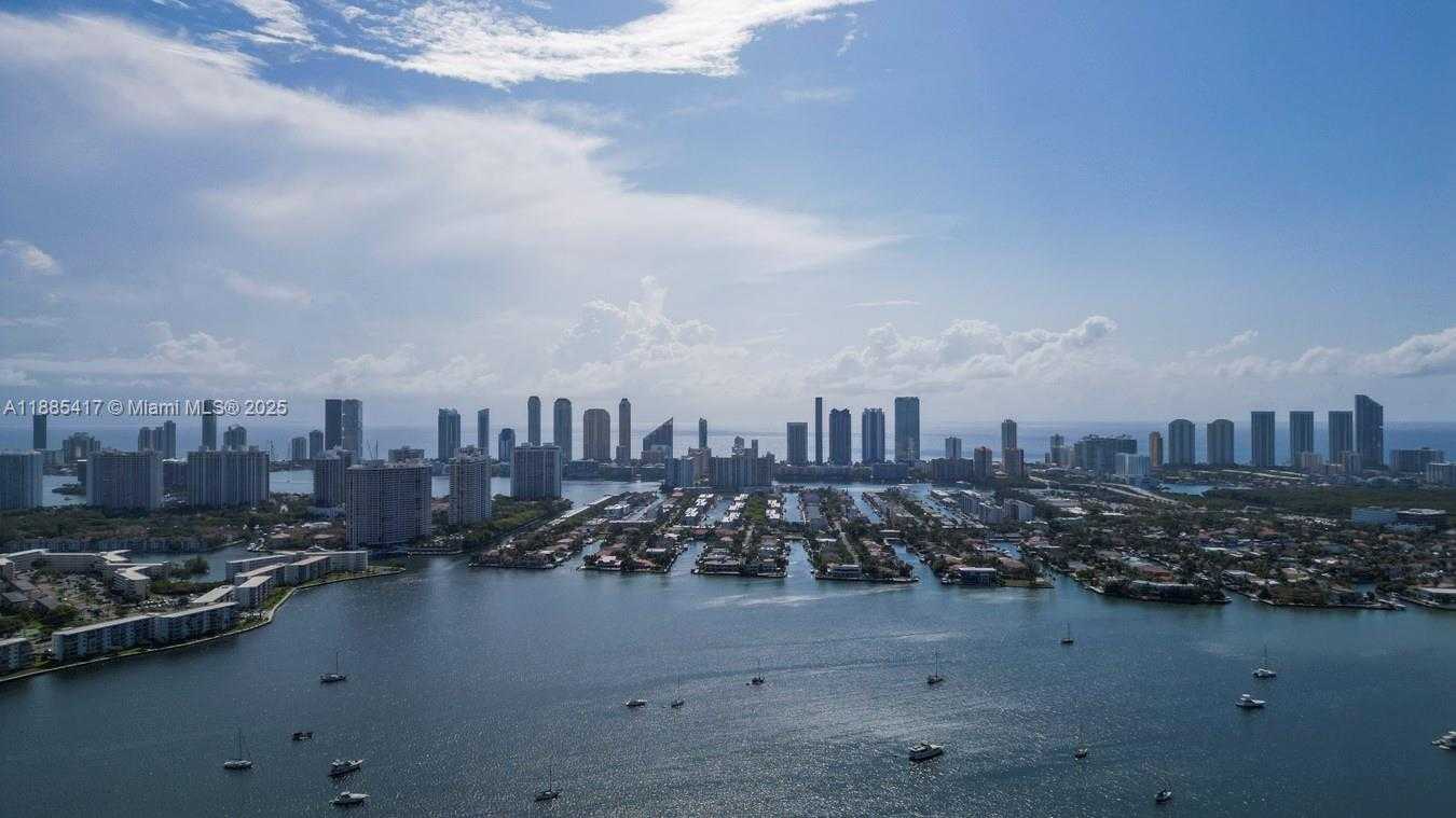 Small Image of 17111 BISCAYNE BLVD #909, North Miami Beach Number 32