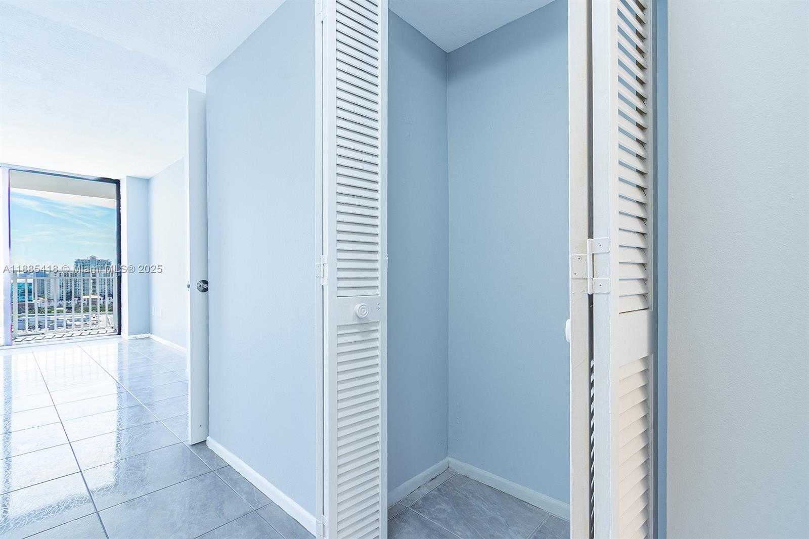Small Image of 210 174TH ST #2406, Sunny Isles Beach Number 17
