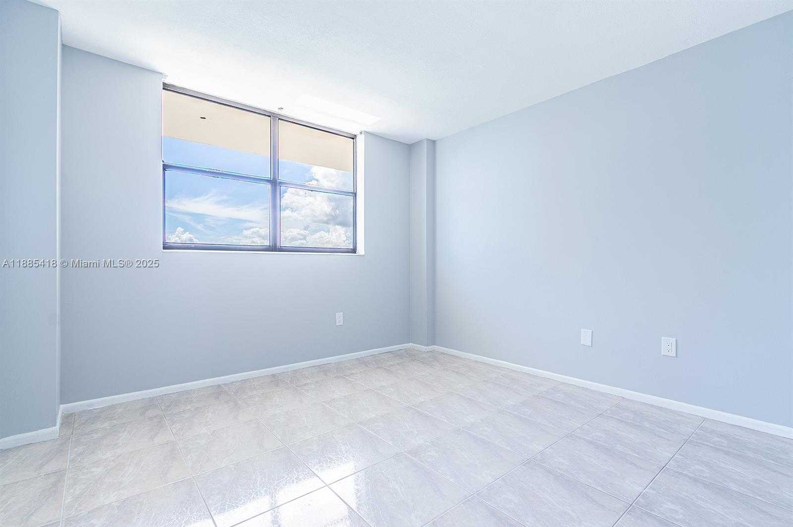 Small Image of 210 174TH ST #2406, Sunny Isles Beach Number 20