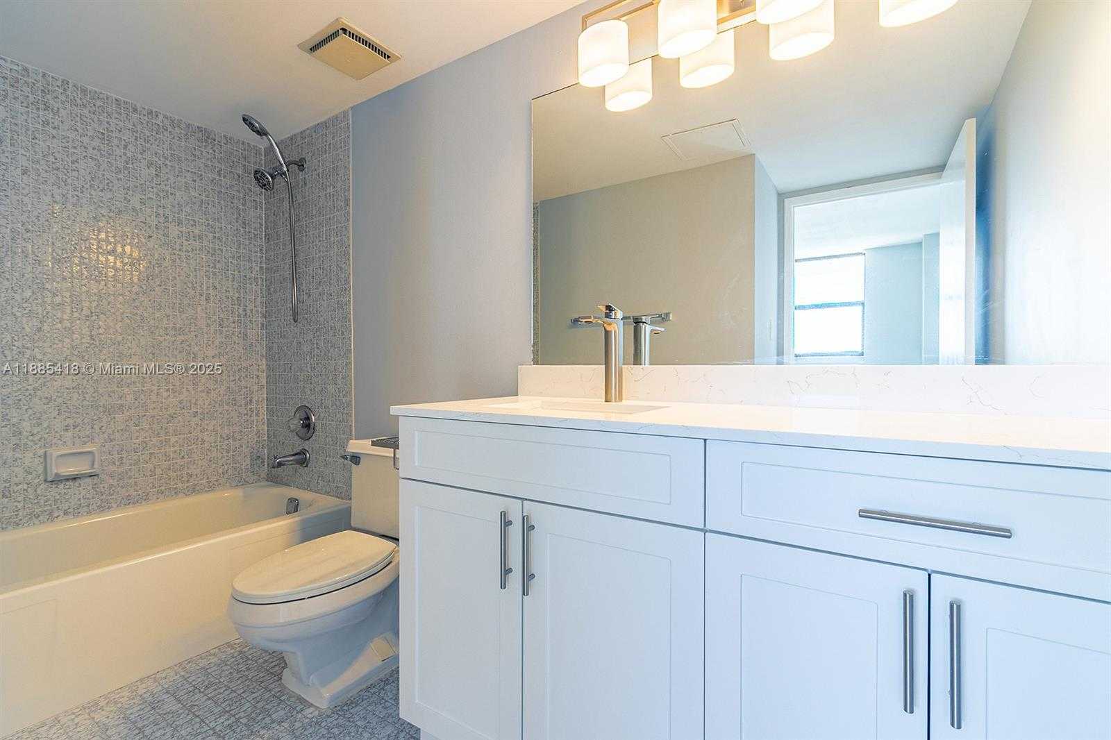 Small Image of 210 174TH ST #2406, Sunny Isles Beach Number 22