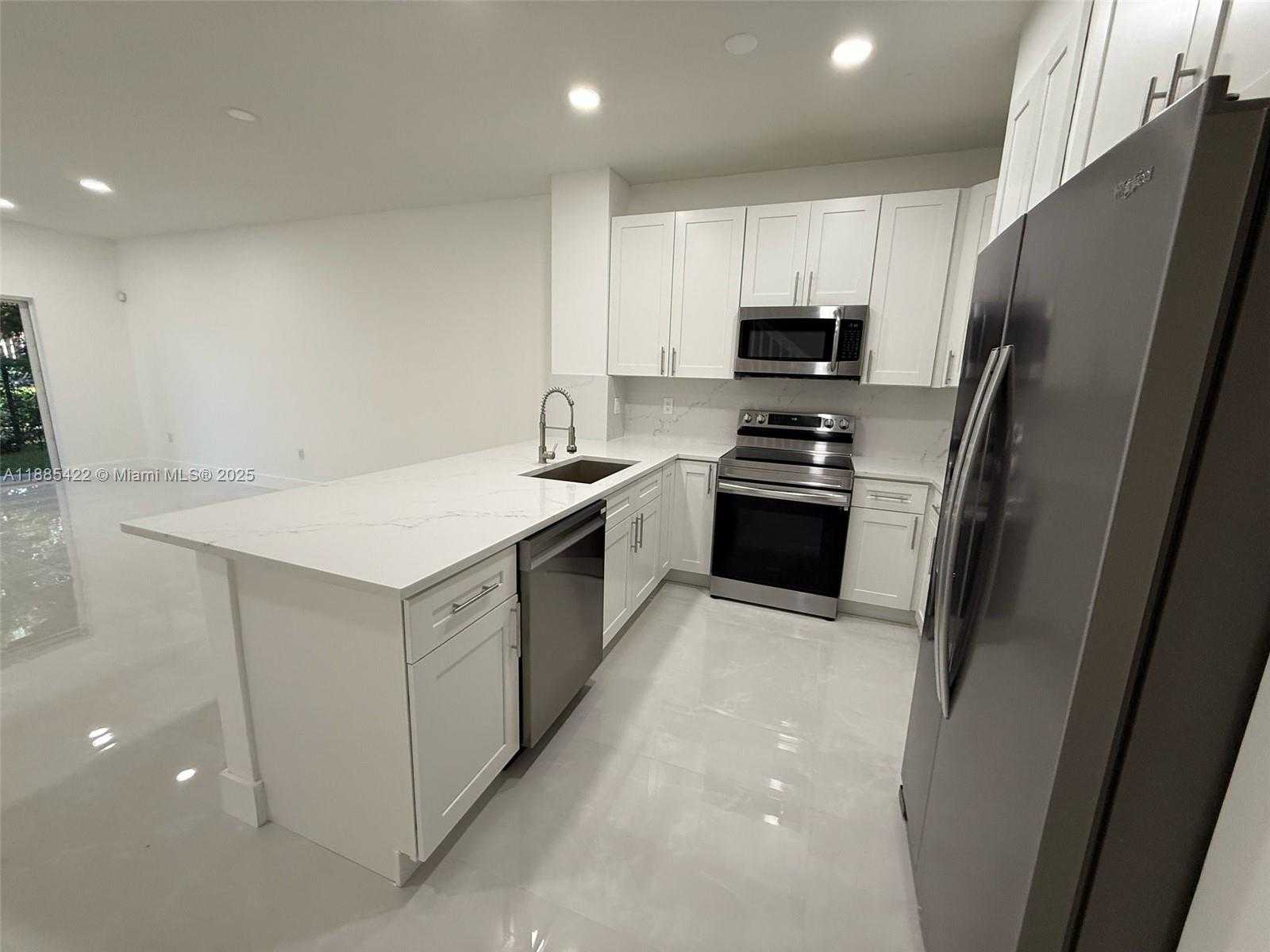 Small Image of 8132 SOUTH WEST 17TH CT, North Lauderdale Number 18