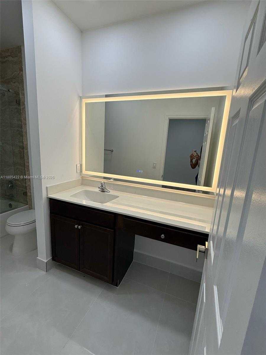 Small Image of 8132 SOUTH WEST 17TH CT, North Lauderdale Number 27