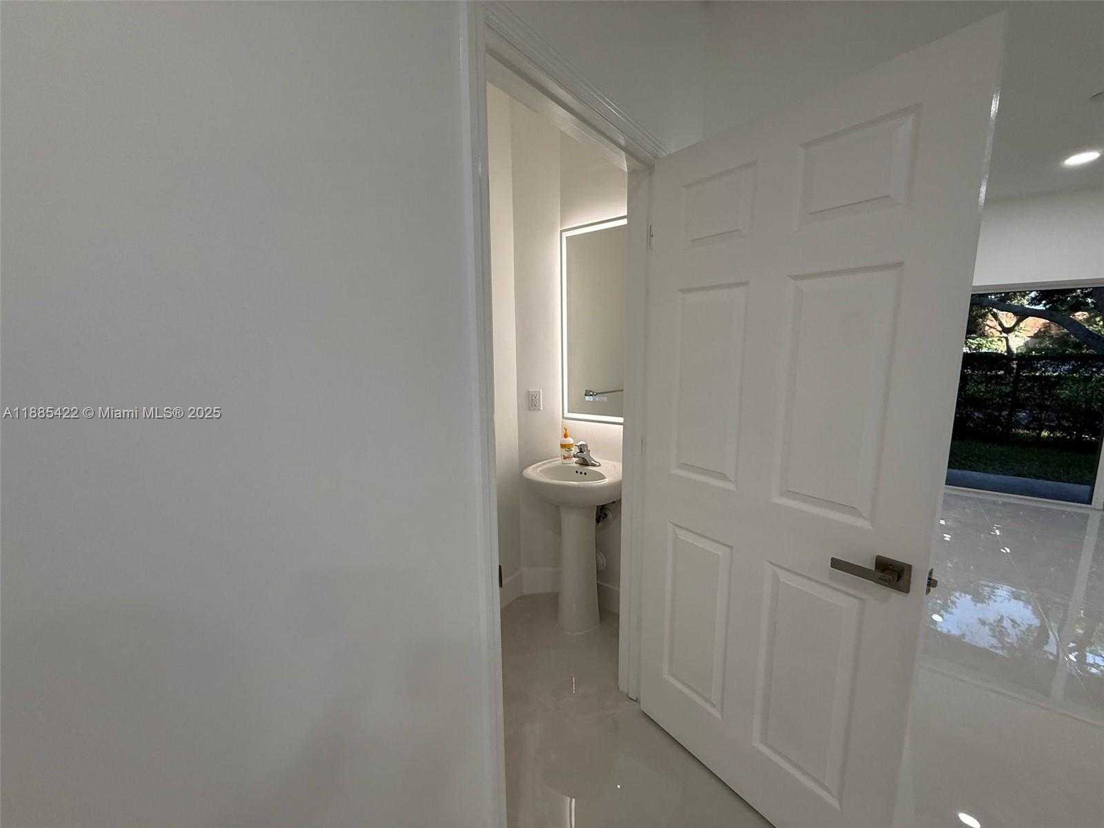 Small Image of 8132 SOUTH WEST 17TH CT, North Lauderdale Number 5