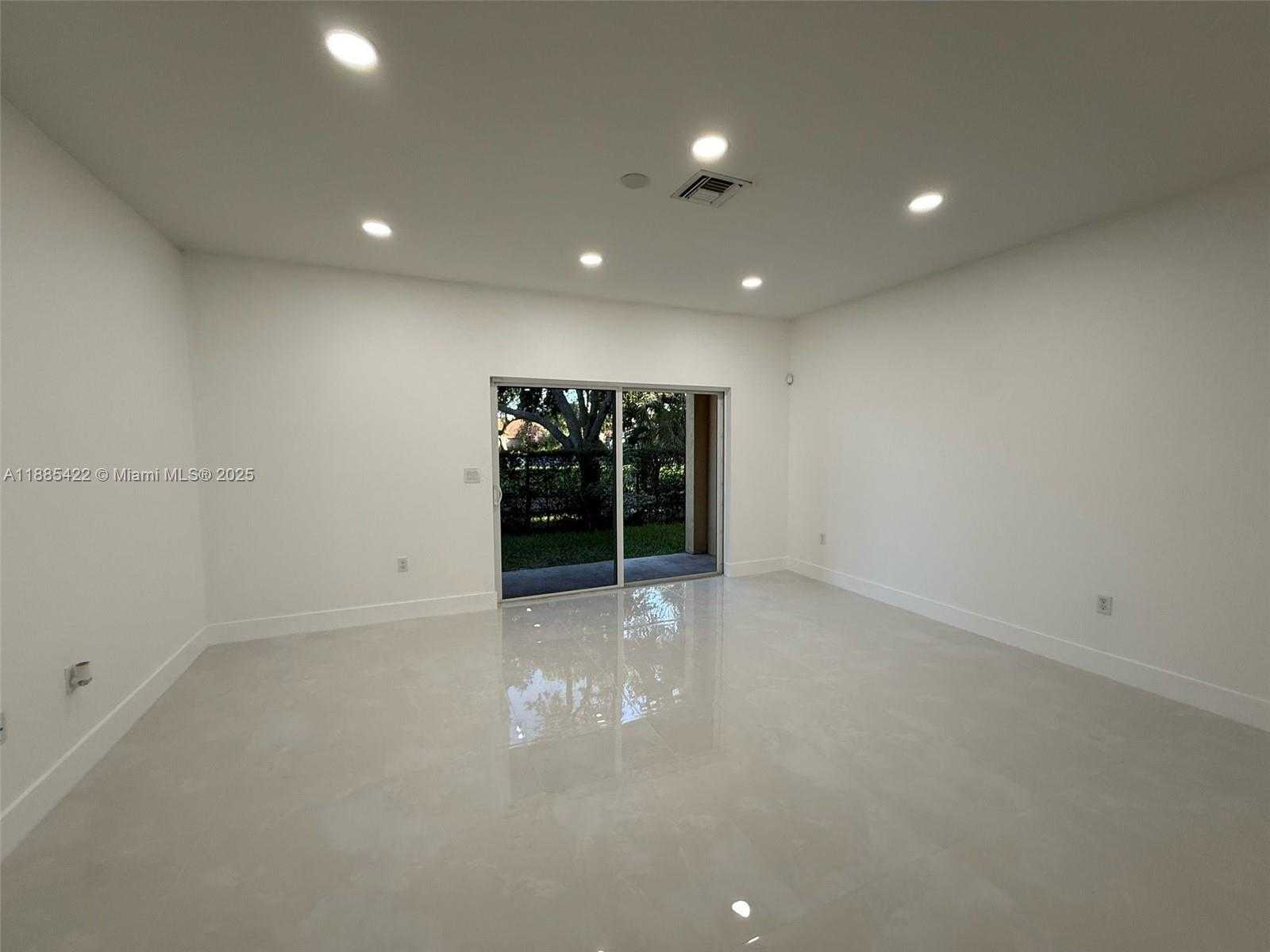 Small Image of 8132 SOUTH WEST 17TH CT, North Lauderdale Number 8