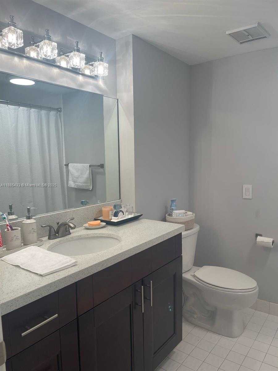 Small Image of 3610 YACHT CLUB DR #215, Aventura Number 12
