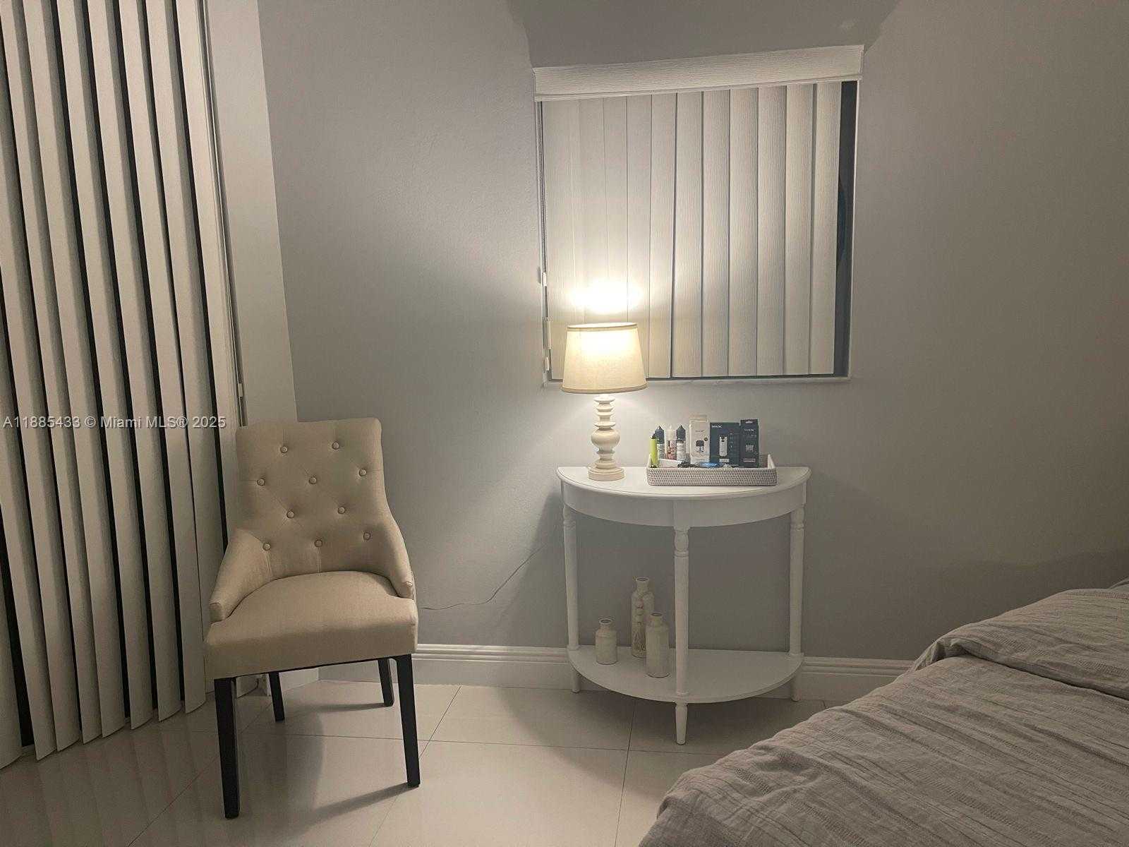 Small Image of 3610 YACHT CLUB DR #215, Aventura Number 14
