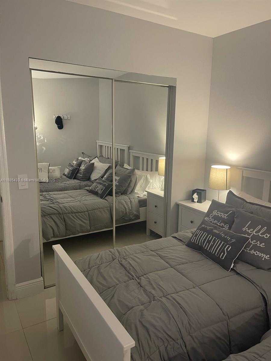 Small Image of 3610 YACHT CLUB DR #215, Aventura Number 17