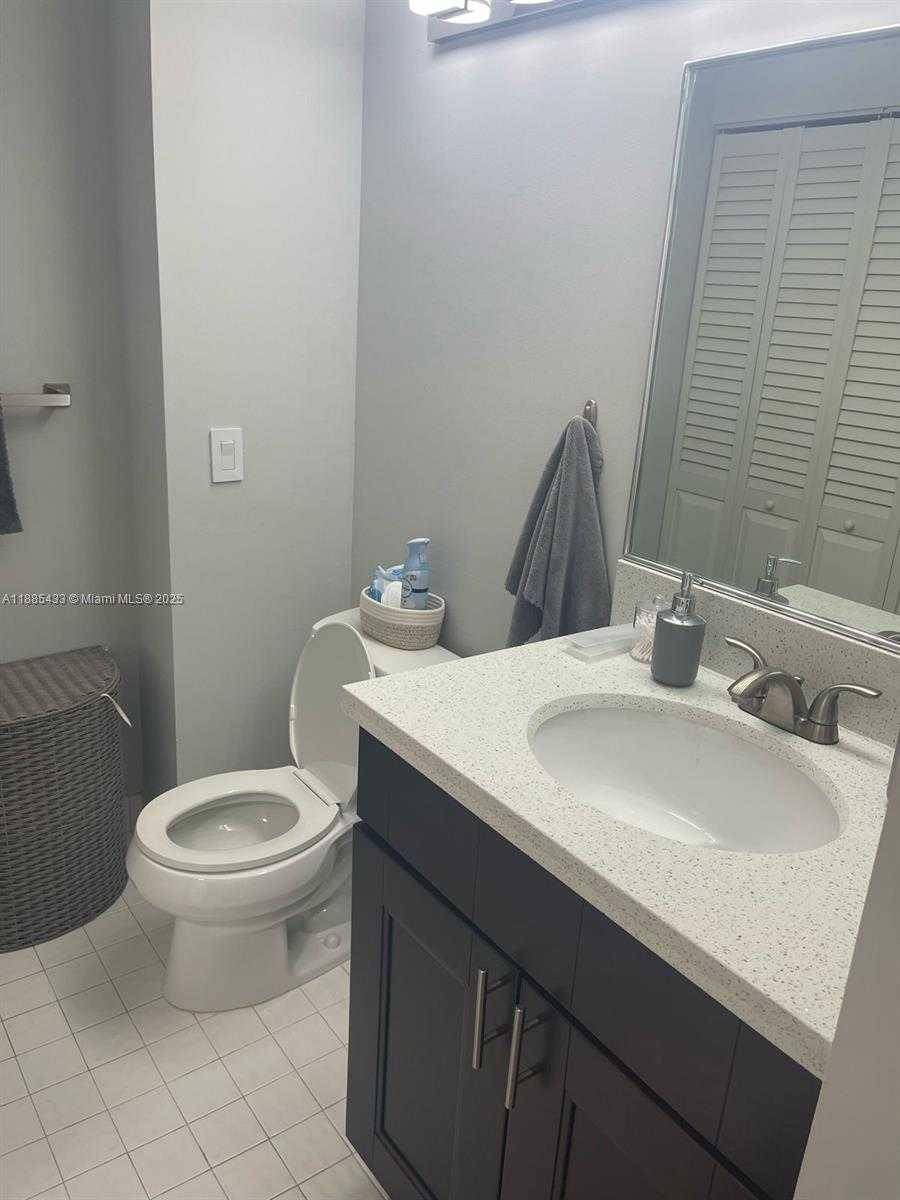 Small Image of 3610 YACHT CLUB DR #215, Aventura Number 19