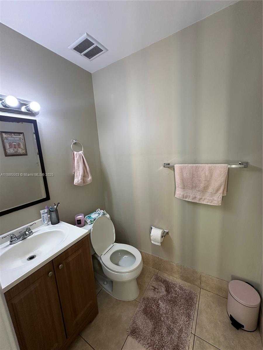 Small Image of 12373 NORTH WEST 7TH LN, Miami Number 11