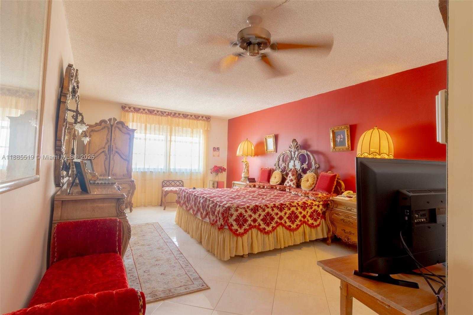 Small Image of 250 174TH ST #1816, Sunny Isles Beach Number 13