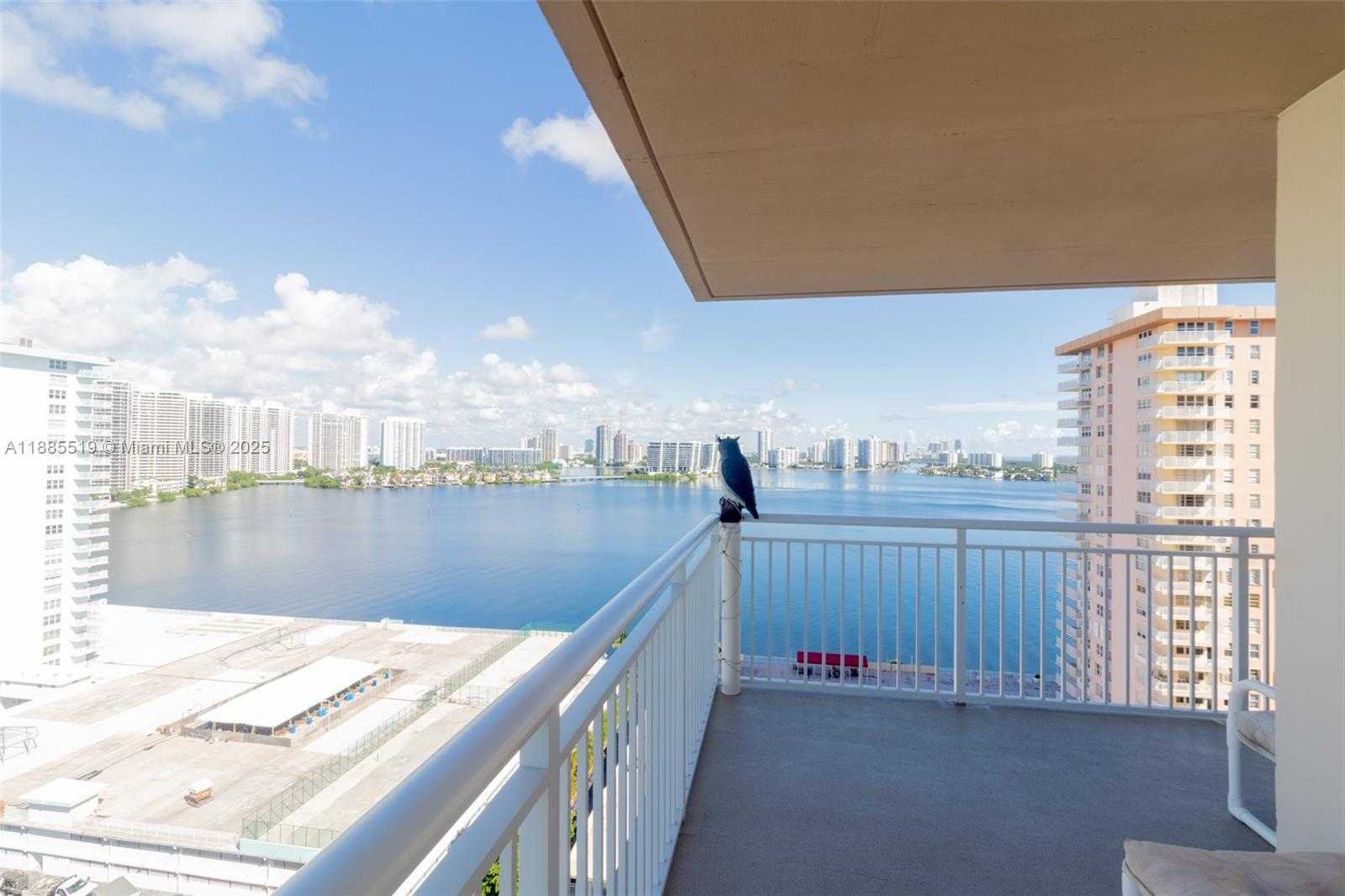 Small Image of 250 174TH ST #1816, Sunny Isles Beach Number 4