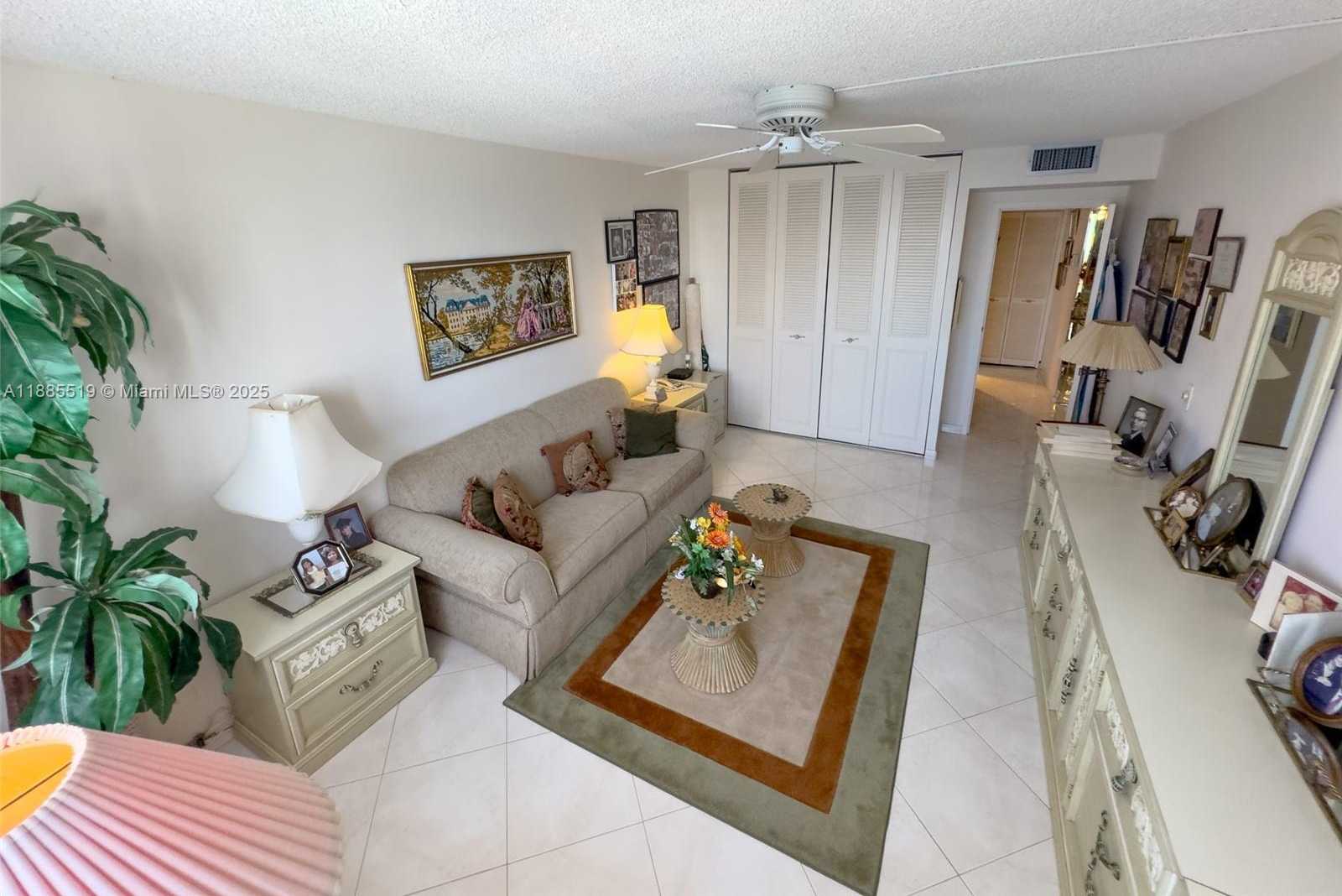 Small Image of 250 174TH ST #1816, Sunny Isles Beach Number 6