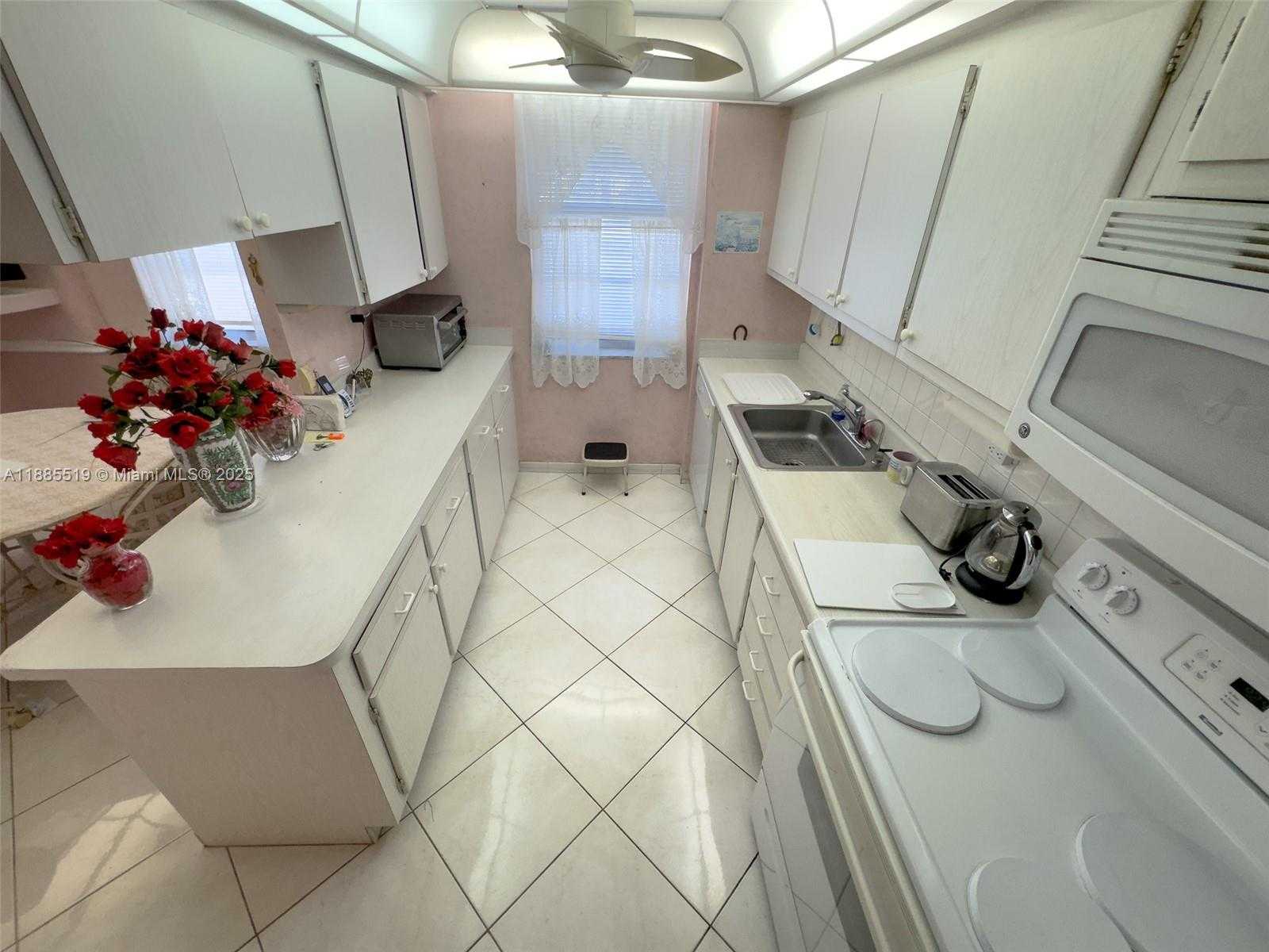 Small Image of 250 174TH ST #1816, Sunny Isles Beach Number 8