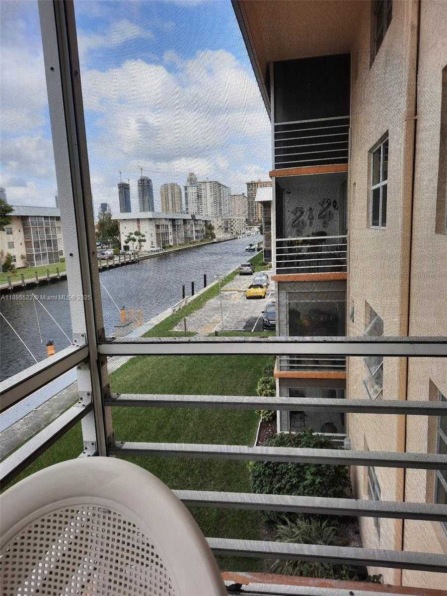 Small Image of 3551 NORTH EAST 169 ST #310, North Miami Beach Number 6