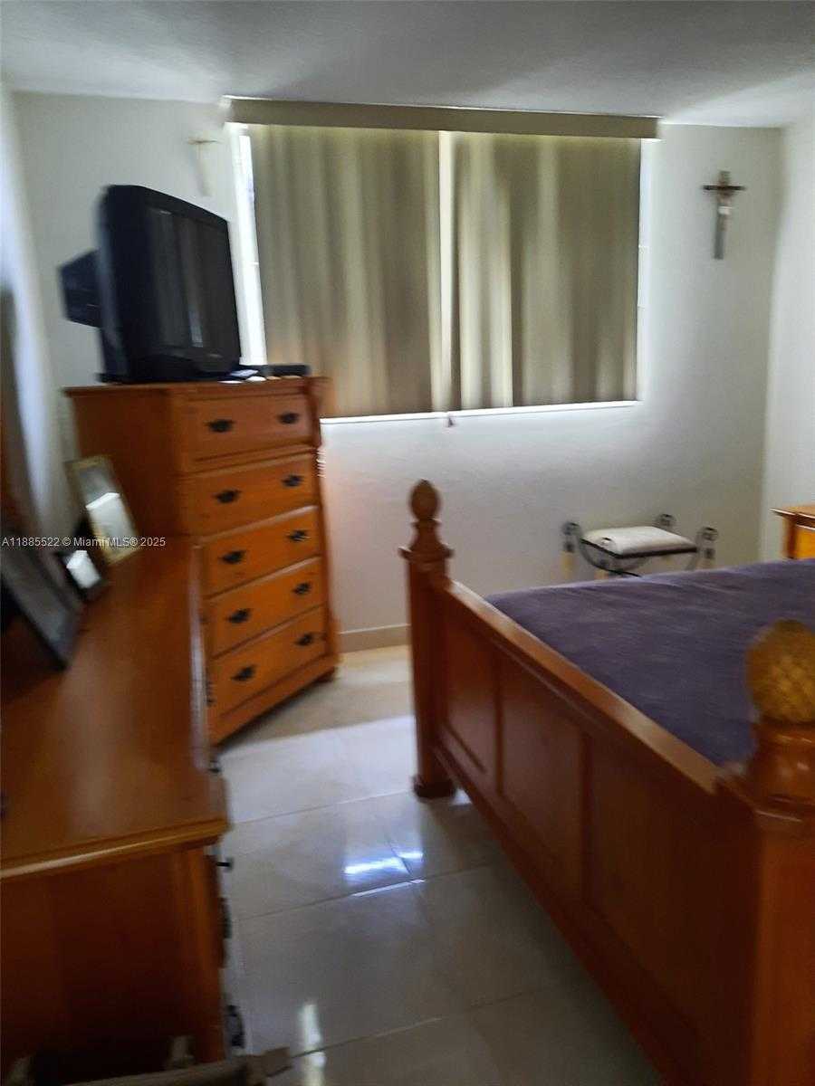 Small Image of 3551 NORTH EAST 169 ST #310, North Miami Beach Number 7