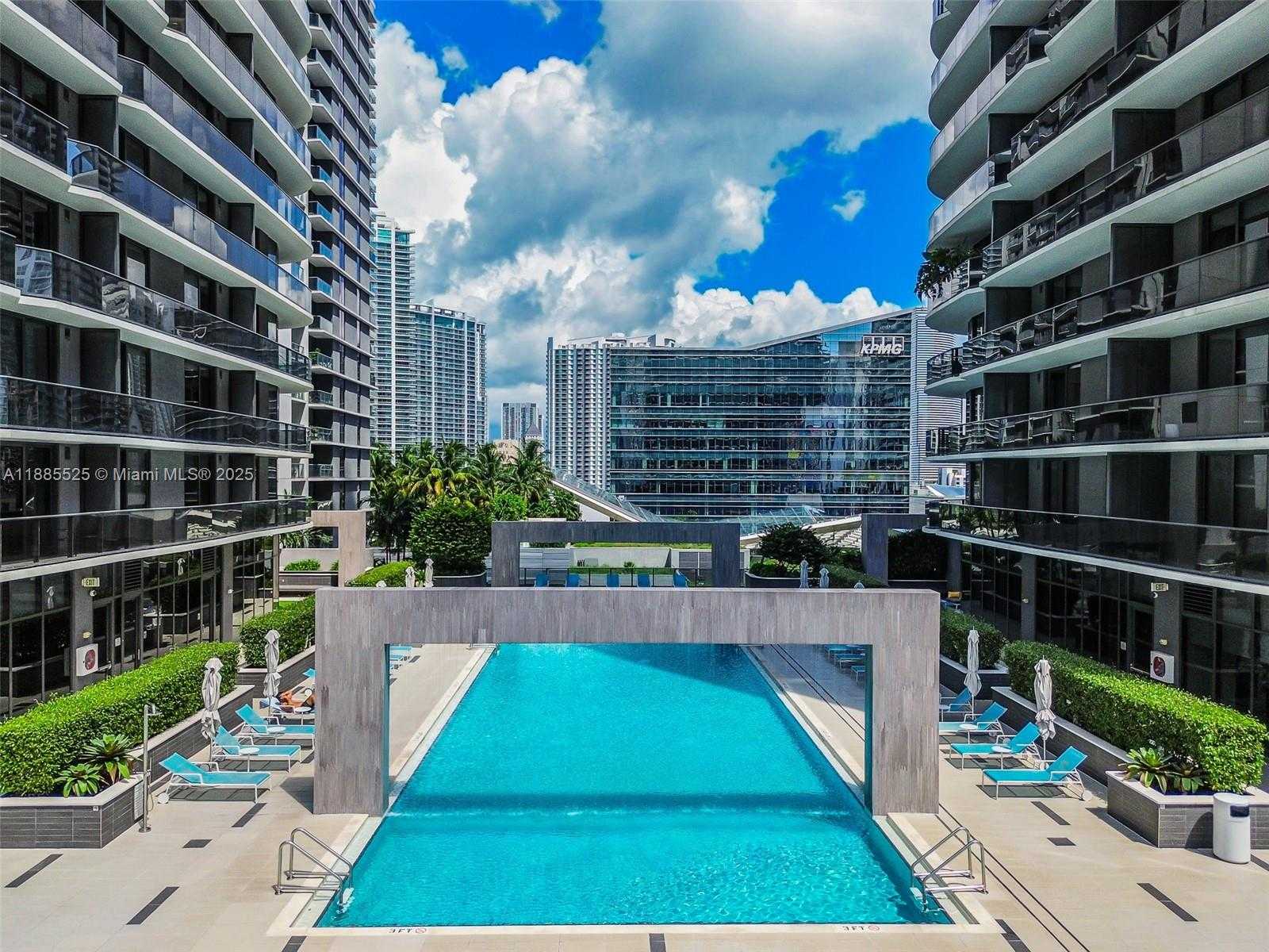 Small Image of 45 NE 9th St, Miami, FL 33132, USA Number 10