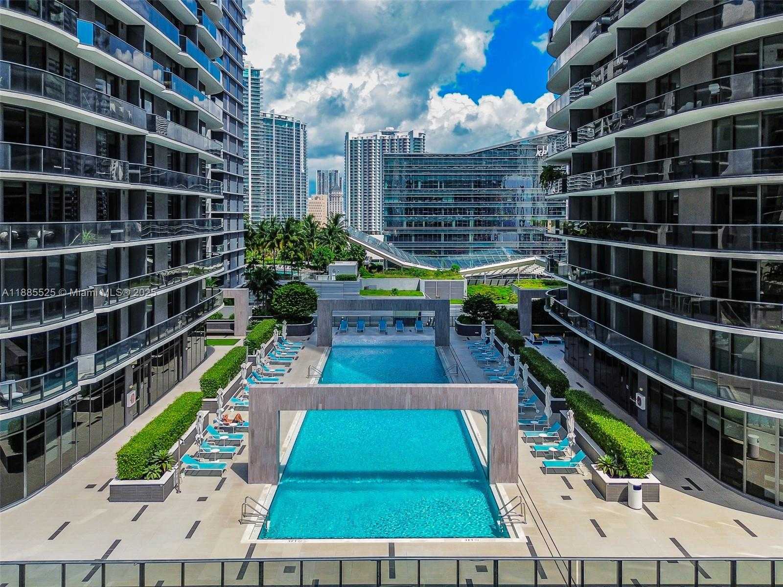 Small Image of 45 NE 9th St, Miami, FL 33132, USA Number 11