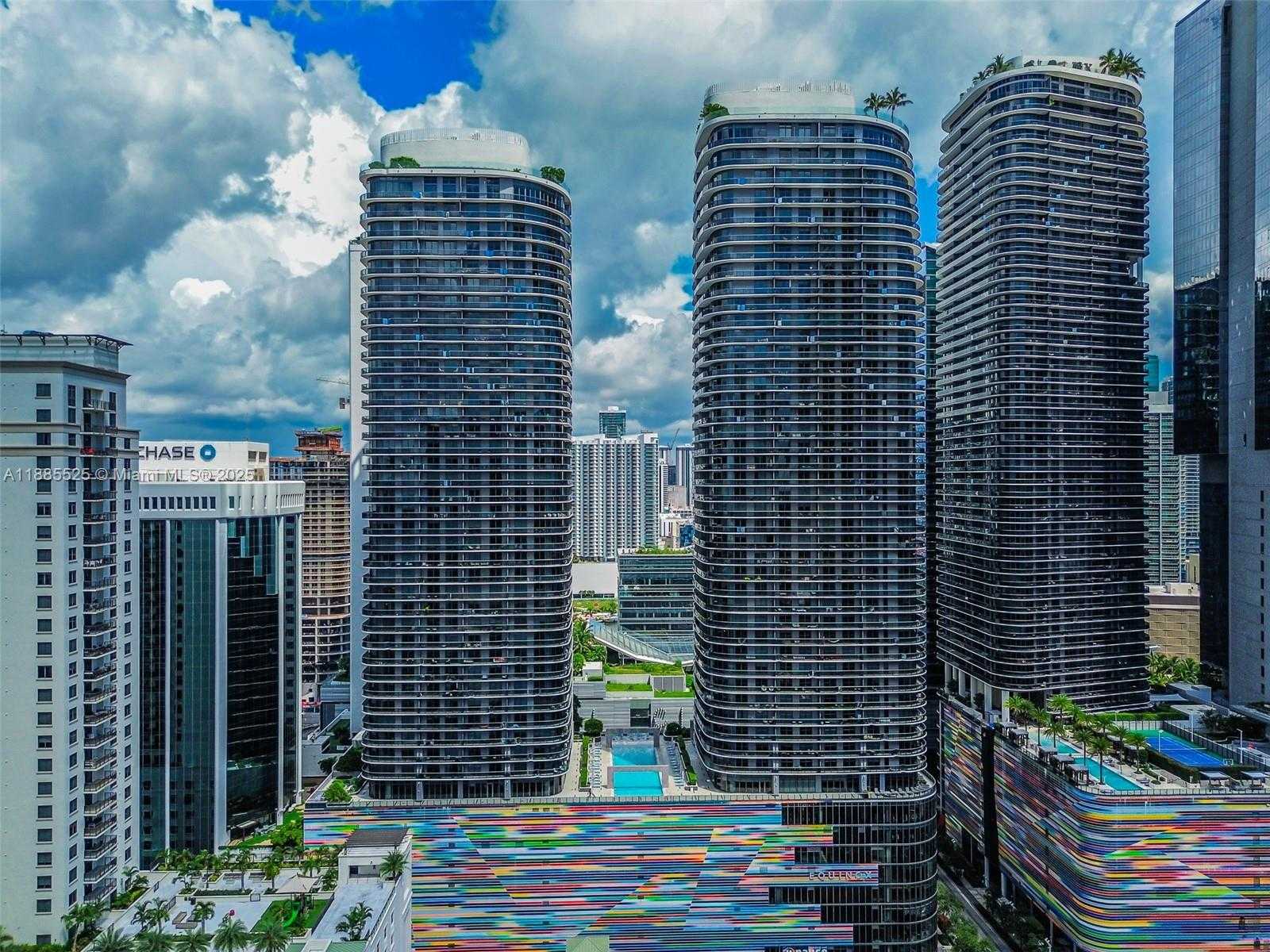 Small Image of 45 NE 9th St, Miami, FL 33132, USA Number 5