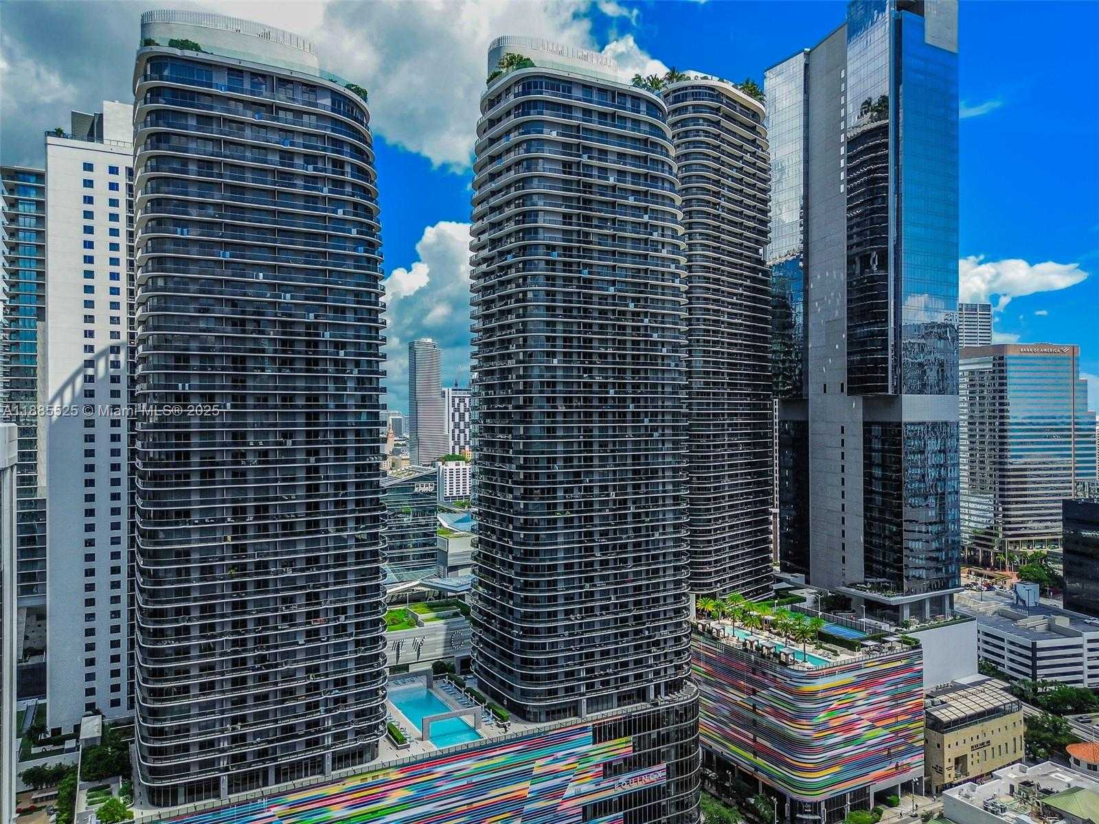 Small Image of 45 NE 9th St, Miami, FL 33132, USA Number 6