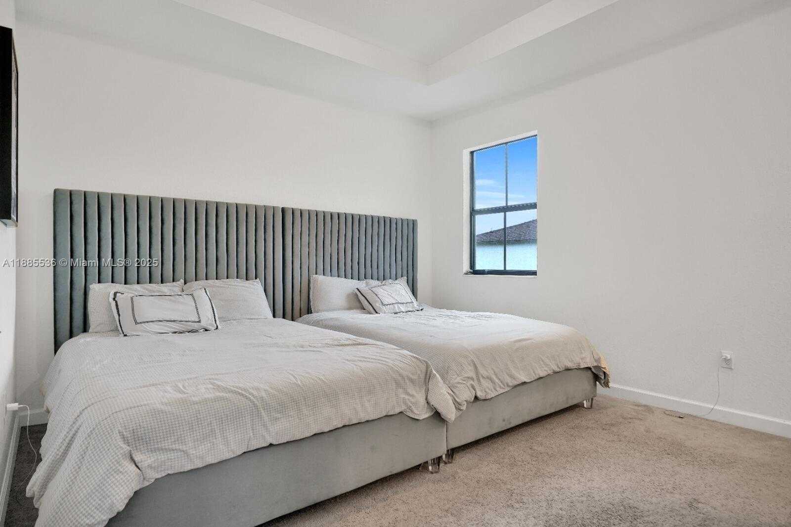 Small Image of 480 NORTH WEST 203RD TER, Miami Gardens Number 12