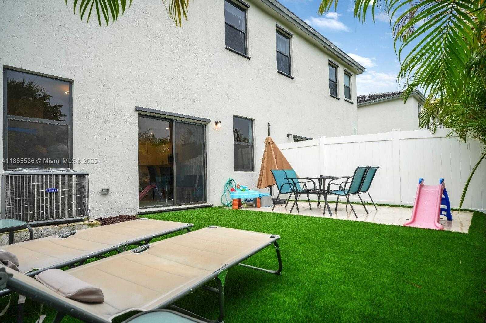 Small Image of 480 NORTH WEST 203RD TER, Miami Gardens Number 17