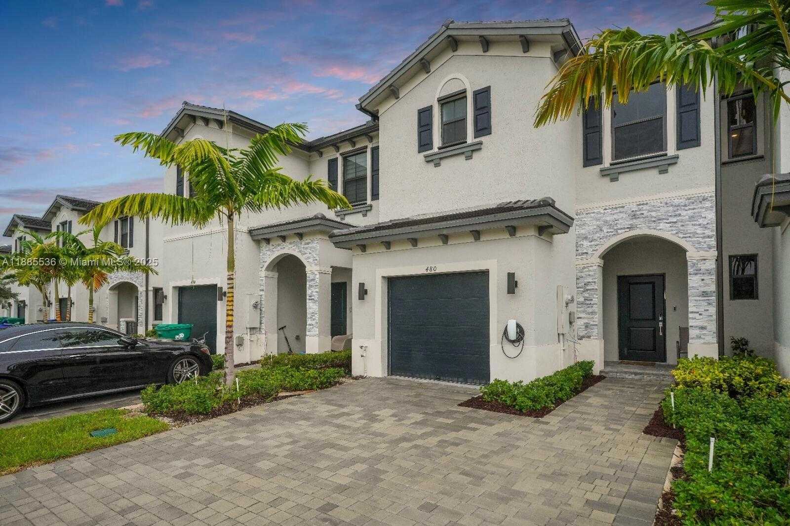 Small Image of 480 NORTH WEST 203RD TER, Miami Gardens Number 2