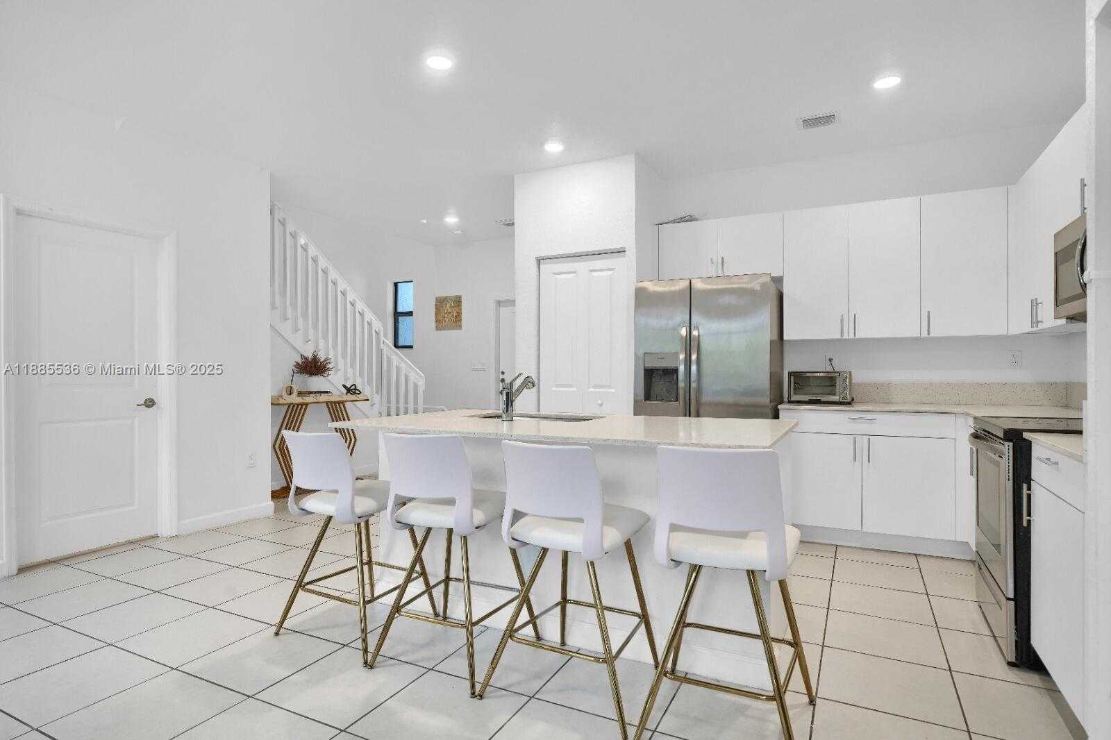 Small Image of 480 NORTH WEST 203RD TER, Miami Gardens Number 4