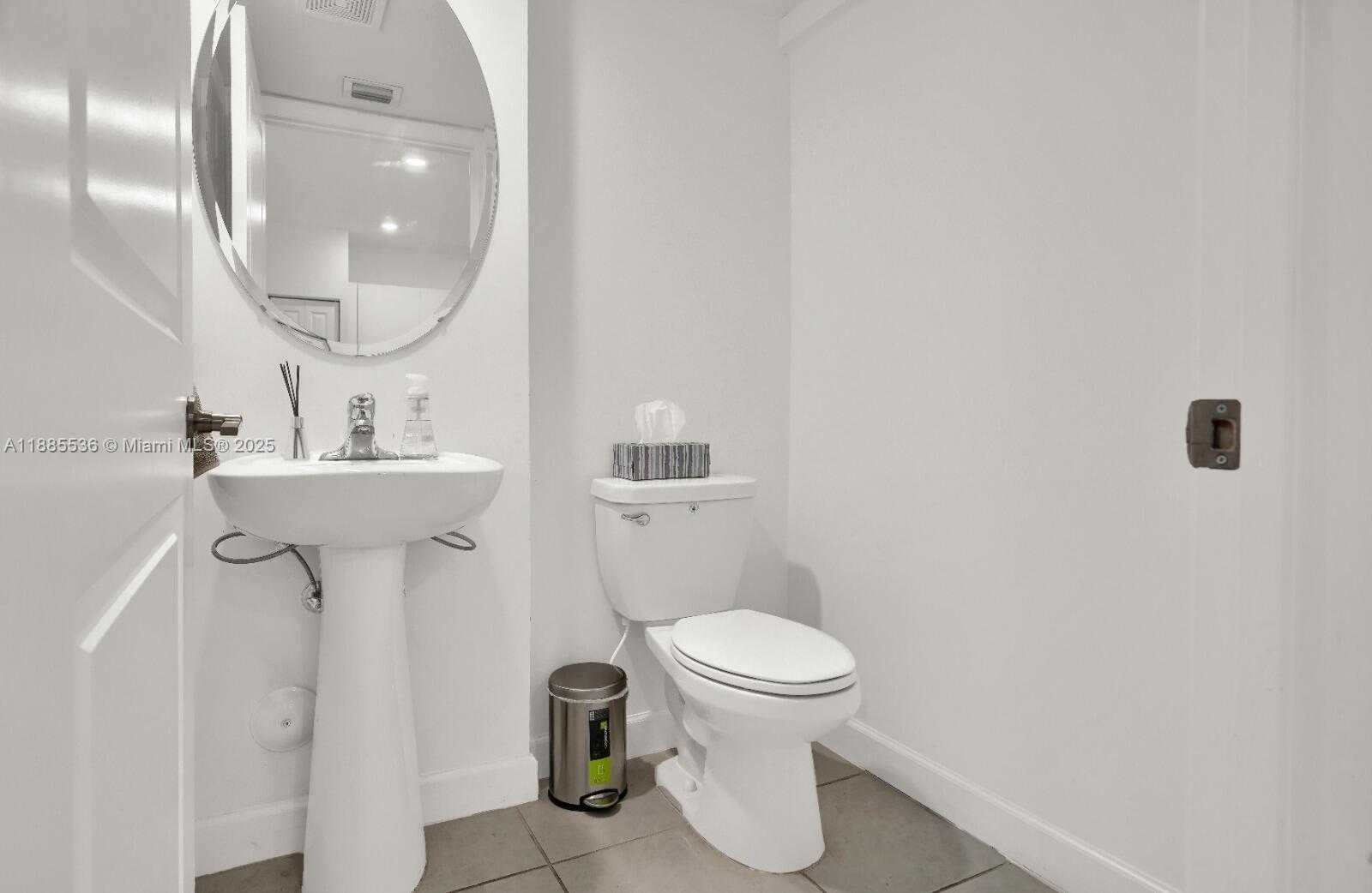 Small Image of 480 NORTH WEST 203RD TER, Miami Gardens Number 7